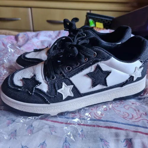 Tênis feminino de estrela