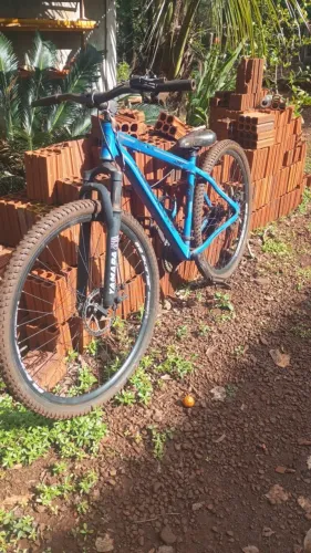 Vendo bicicleta (aceito trocas por moto cg,ybr é mais)