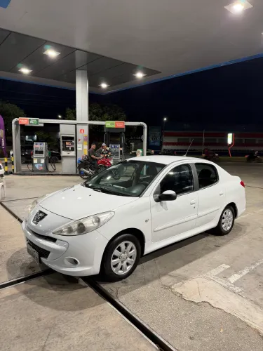 Peugeot 207 Sed. Passion XR Sport 1.4 Flex 8V 4P 2011