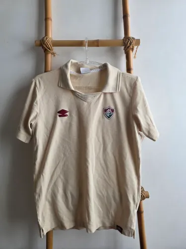 Camisa e short Fluminense Umbro Viagem