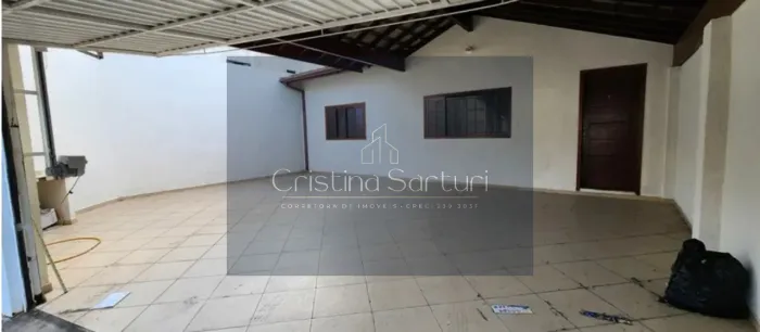 Casa com QUINTAL AMPLO à Venda! Parque dos Príncipes, Jacareí 2 dormitórios amplos; 2 wc, 