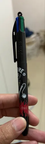 Caneta bic stranger things hellfire club 4 cores