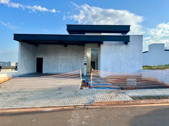 Casa de condomínio para venda possui 200 metros quadrados com 4 quartos