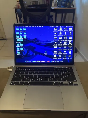 MacBook Pro M1 13 Touch Bar - Estado de Novo