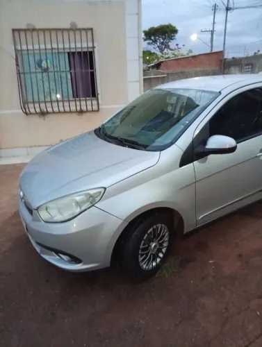 Fiat Grand Siena Attrac. 1.4 EVO F.flex 8V 2013