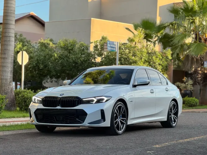 BMW 330E M Sport 2.0 Turbo Híbrido AU 2023