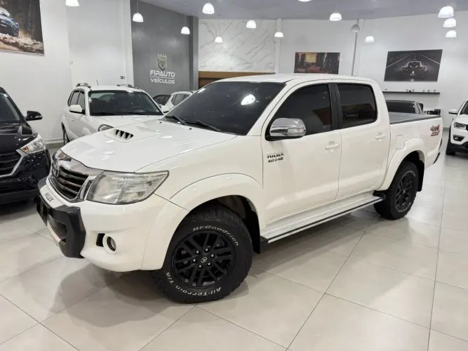 Toyota Hilux CD SRV D4-d 4X4 3.0 TDI Diesel AUT 2015
