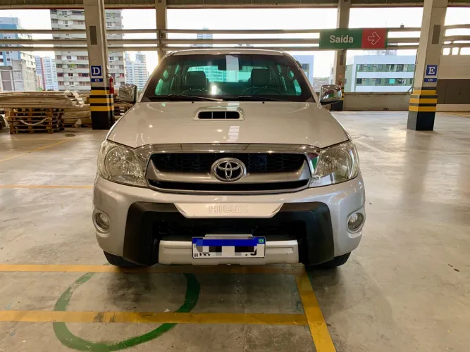 Toyota Hilux CD SRV D4-d 4X4 3.0 TDI Diesel AUT 2010