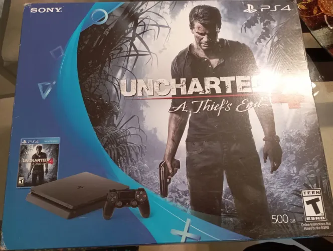 Ps4 slim 500gb HDR e 2 jogos 4 controles