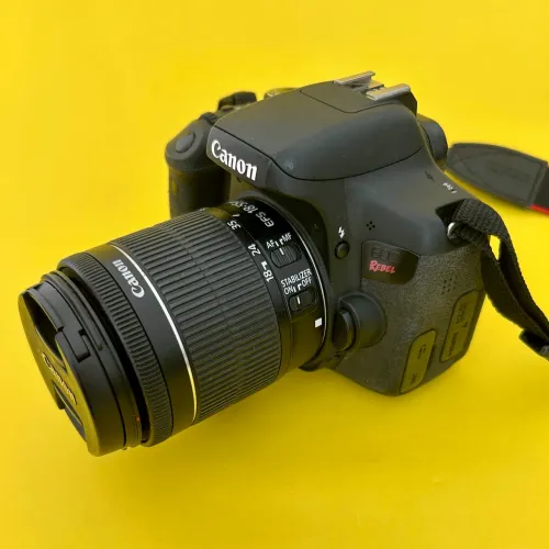 Câmera Canon Rebel T6i - Novíssima - Apenas 8k cliques 