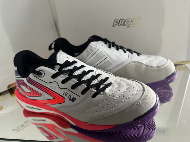 CHUTEIRA UMBRO PRO 5 STABLE