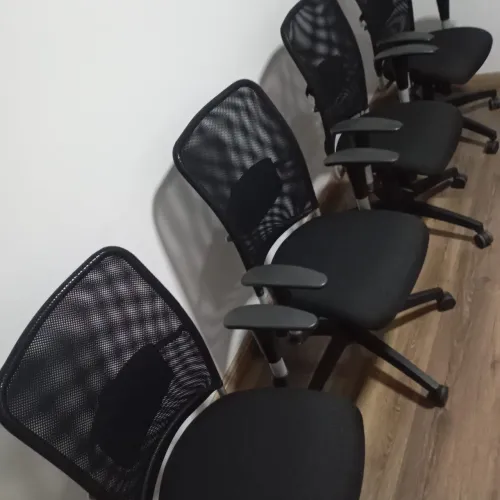 Cadeira de escritório giratória ergonômica 