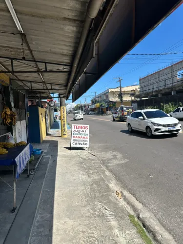 Alugo ponto comercial bem localizado 