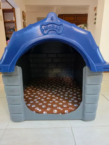 Casa Pet de Plástico para Cachorro Mokoi (Tamanho nº 4) + Colchão com capa