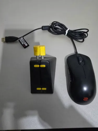 Mouse Zowie ZA13-b com mouse bungee 