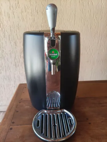 Chopeira Heineken portátil para barril de 5 lts