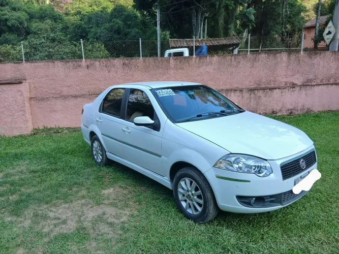 Fiat Siena Tetrafuel 1.4 MPI Fire Flex 8V 4P 2011