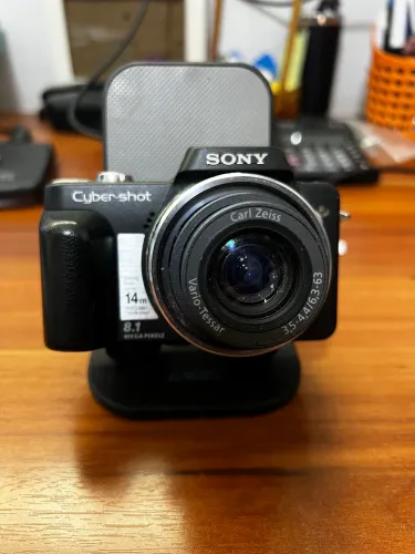 Câmera Sony Cyber-shot DSC-H3 8.1MP - Para Peças ou Restauração + Carregador Original