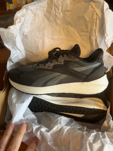 Tênis NOVO - Reebok Energy Symmetros 2.5