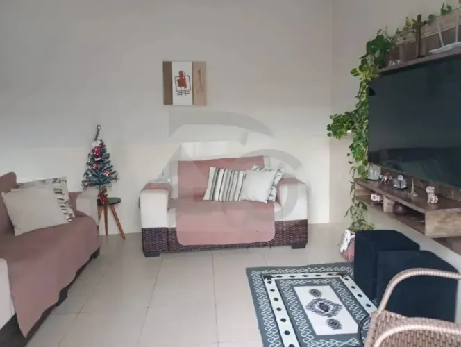 Casa no Loteamento Paraíso do Sul com Piscina 3x6 e Banheiro Externo