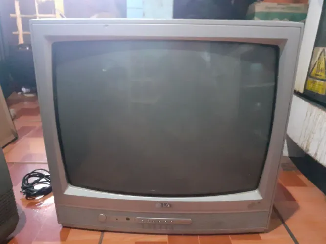 TV LG 20 POLEGADAS TUBO