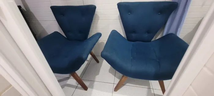 2 poltronas por 150 reais cada 