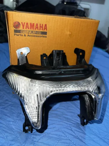 Farol auxiliar fz15