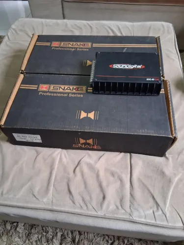 Vendo 2 Paris auto falante snake de 6 polegadas e um módulo de 800 4 canais 950 