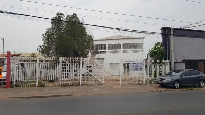 Golpado Comercial na AV. Miguel Sutil