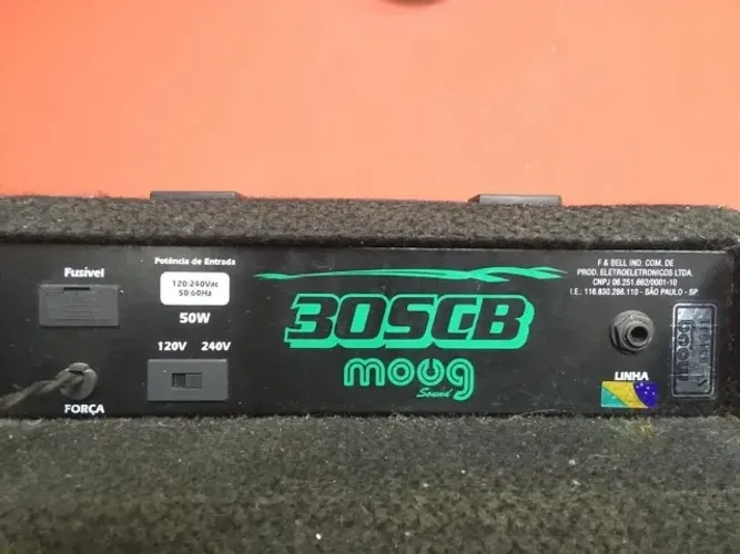Amplificador Cubo Baixo Moug 30scb