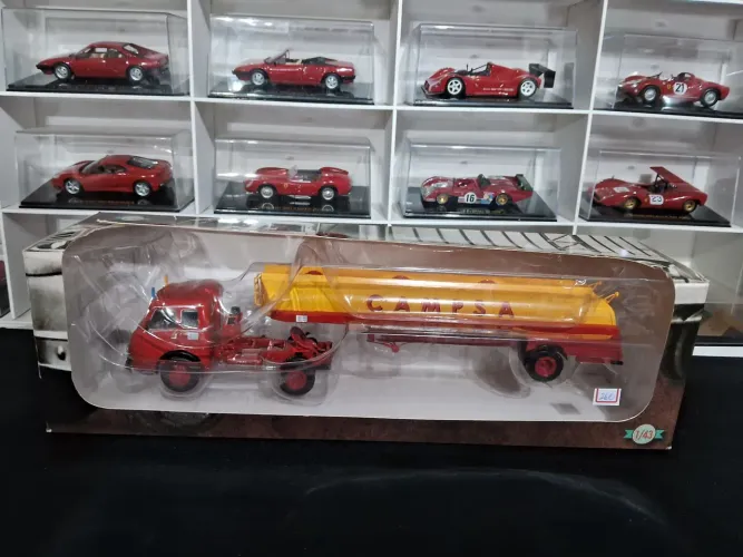 Miniatura Caminhão Articulado Escala 1 43