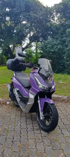 Urban 150 Roxa