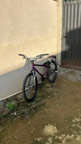 Vendo muito nova nada pra fazer do pegar e andar 