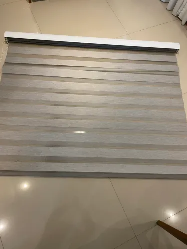 Vende-se cortina