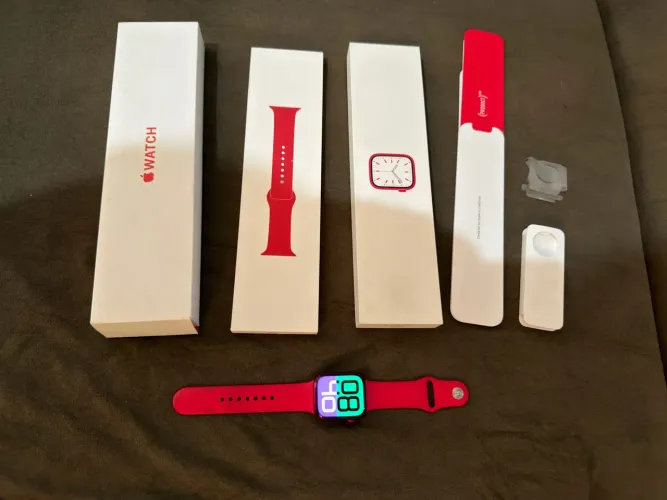 Apple Watch 7 45mm vermelho