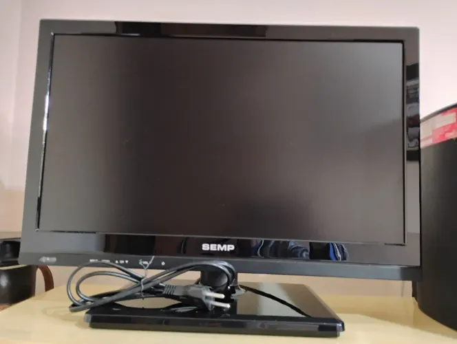TV/Monitor de Led 19"