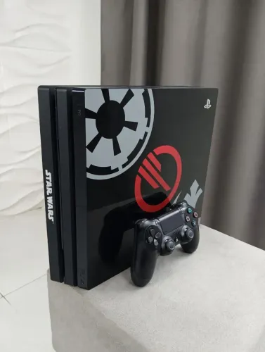 PS4 PRO STAR WARS COLECIONADOR 14.0