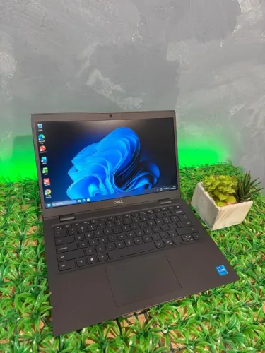 Notebook Dell Latitude i3 11° 8GB 256GB!