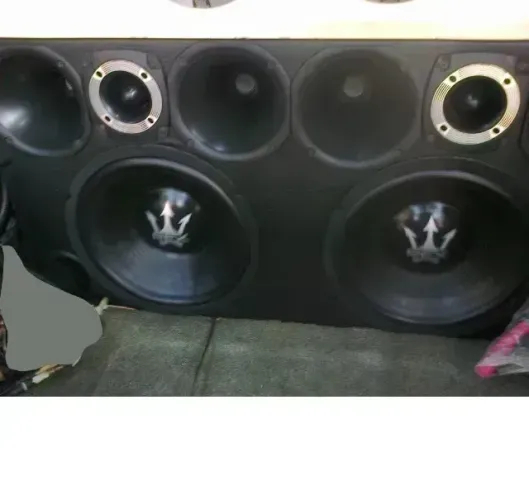 Desapego! Caixa de Som Automotivo Pancadão 12''. Toca Muito, Oportunidade!