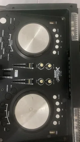 Vendo caixa de som JBL
