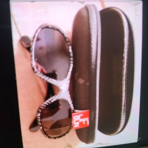 Óculos escuros para criança