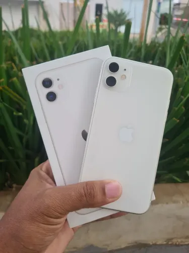 ? iPhone 11 Branco 64GB - Todo Original | Completo