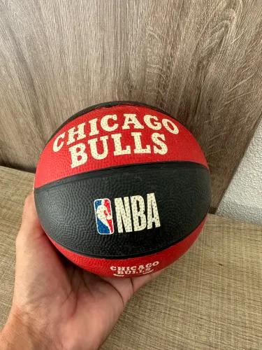 Mini Bola Oficial NBA Spalding Chicago Bulls Perfeita para Torcedores Fãs ! Campinas-sp