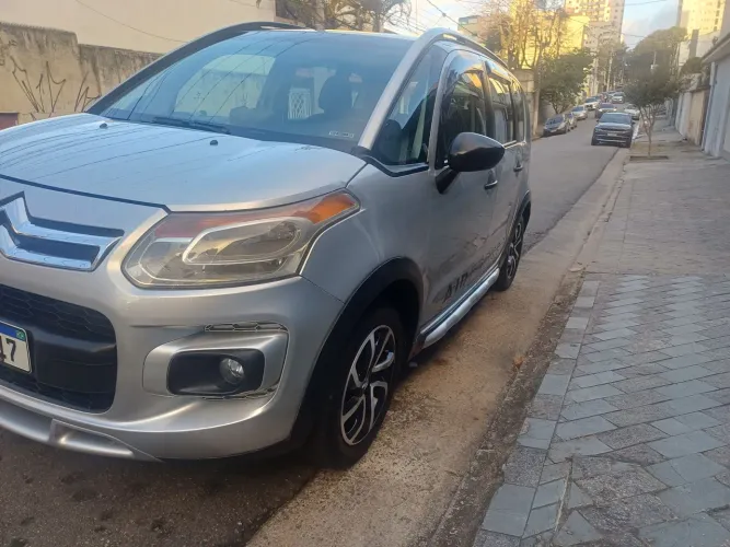 Citroen Aircross GLX 1.6 Flex 16V 5P Aut. 2013