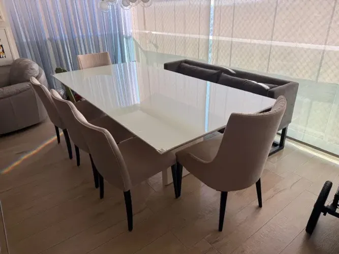 Conjunto mesa de jantar Bariloche + sofá + cadeiras