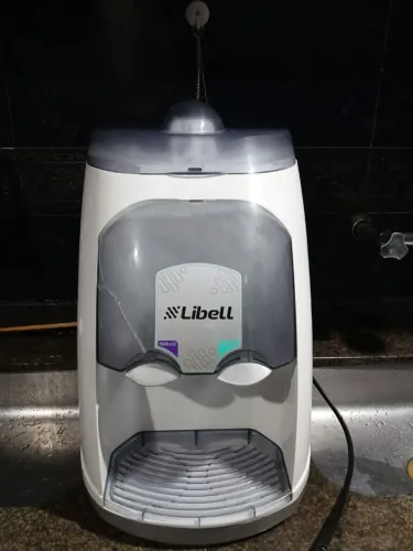 Bebedouro elétrico e purificador de água Libell