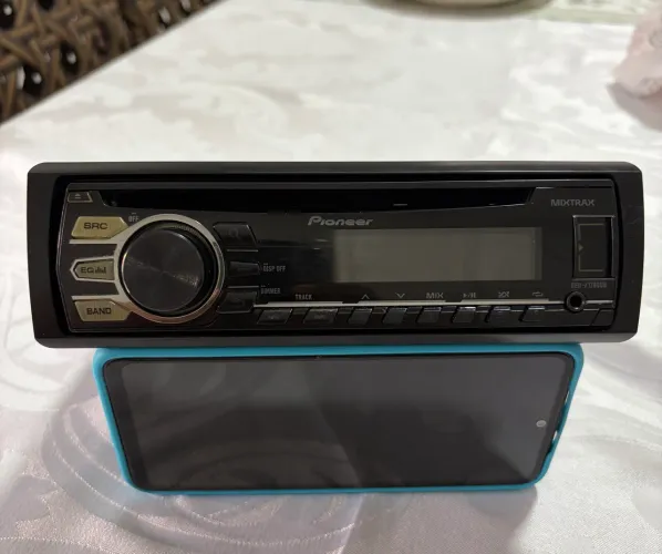 Toca CD USB Pioneer Mixtrax DHE-X1780B