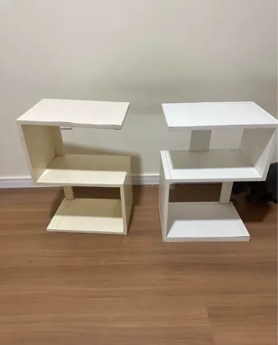 Mesinha de cabeceira