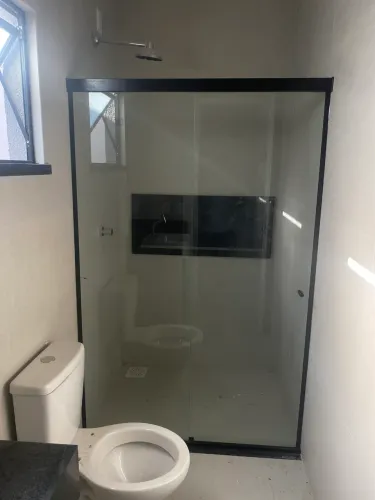 Box de vidro novo