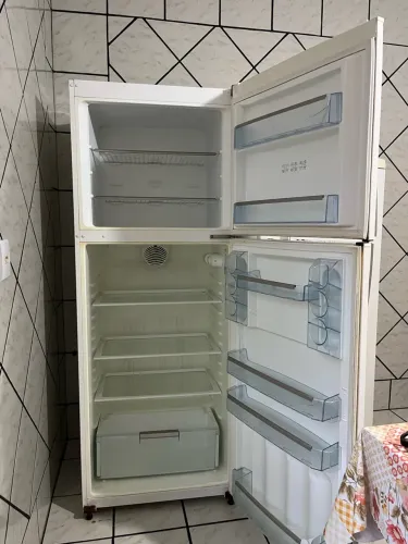 ? GELADEIRA BOSCH 416 LITROS À VENDA